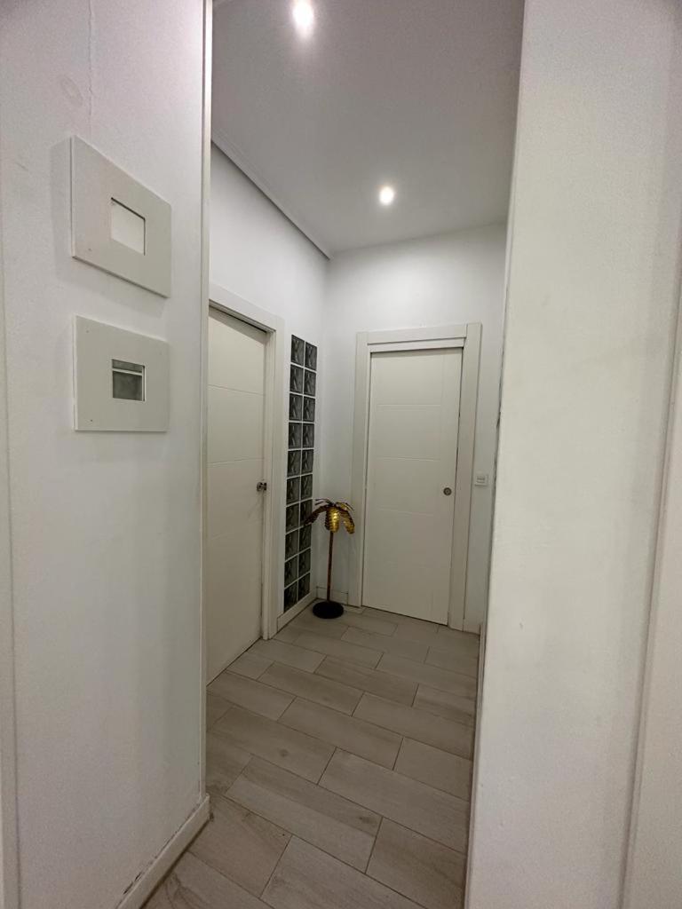 Las Casitas De La Playa Apartment Valencia Bagian luar foto