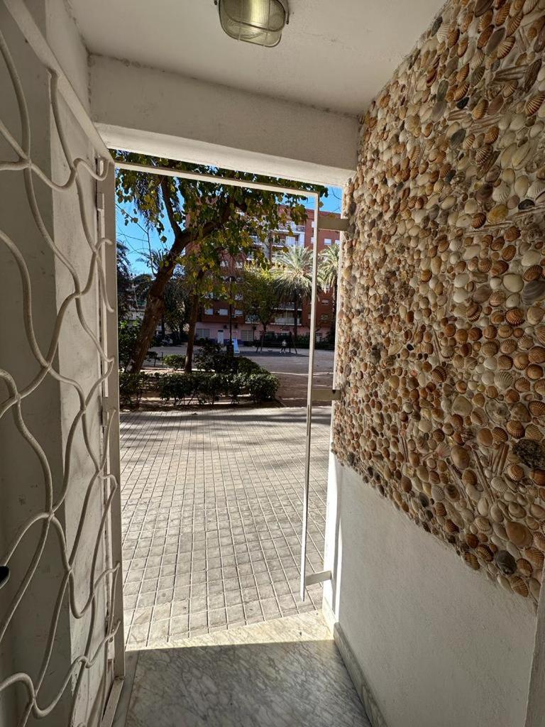 Las Casitas De La Playa Apartment Valencia Bagian luar foto
