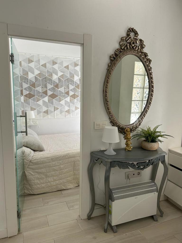 Las Casitas De La Playa Apartment Valencia Bagian luar foto