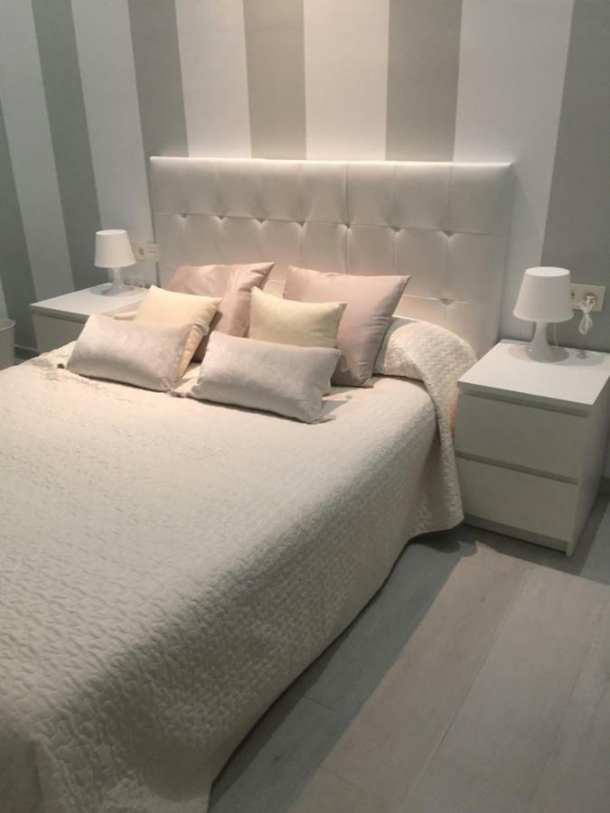 Las Casitas De La Playa Apartment Valencia Bagian luar foto